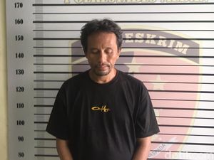 Viral Preman Palak Penjual Mie Pecal di Medan, Ini Tampangnya Viral Preman Palak Penjual Mie Pecal di Medan, Ini Tampangnya
