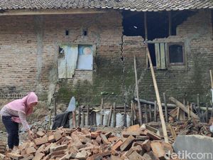 Tak Bisa Nyenyak Tidur, Warga Lebak Tiap Malam Rasakan Tanah Bergerak