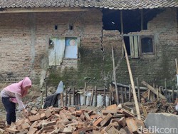 Tak Bisa Nyenyak Tidur, Warga Lebak Tiap Malam Rasakan Tanah Bergerak
