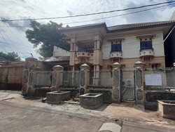 Bu Eny Sudah Kembali ke Rumah Mewahnya, Tinggal Lagi Bersama Tiko