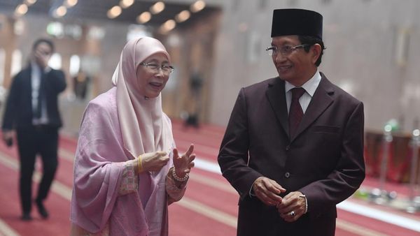 Senangnya Istri PM Malaysia Saat Nikmati Keindahan Masjid Istiqlal