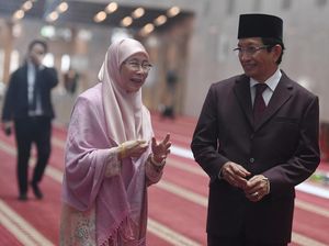 Senangnya Istri PM Malaysia Saat Nikmati Keindahan Masjid Istiqlal