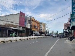 Jalan Karya Wisata Medan Lancar Usai Simpang Jalan AH Nasution Ditutup