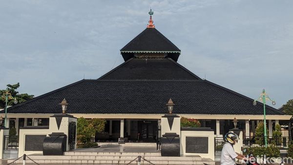 Masjid-masjid Tua yang Tetap Eksis Sejak Berabad-abad lalu