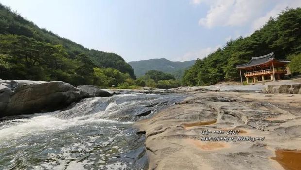 Tempatnya yang alami dan indah menjadikannya lokasi syuting yang cocok untuk drama saeguk / Foto: kpopmap.com