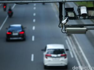 ERP Dianggap Bukan Solusi Permanen, Populasi Kendaraan Masih Menjamur ERP Dianggap Bukan Solusi Permanen, Populasi Kendaraan Masih Menjamur