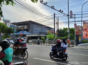 Kamera ETLE di Sukoharjo Diprotes gegara Jepret Pasangan Selingkuh Kamera ETLE di Sukoharjo Diprotes gegara Jepret Pasangan Selingkuh
