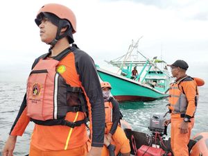 Kapal Nelayan di Bontang Tenggelam Dihantam Gelombang, 2 Orang Hilang