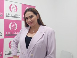 Catherine Wilson yang Punya Masalah dengan Jerawat