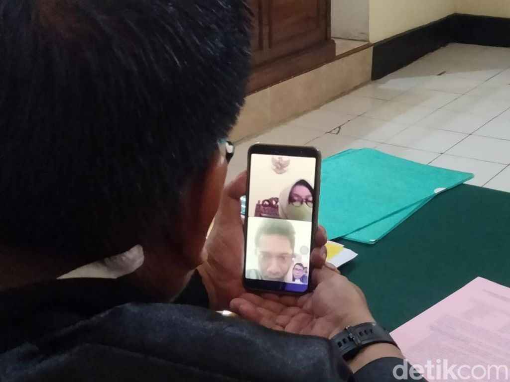 Berlagak Jagoan demi Tagihkan Utang Pacar, Pria Surabaya Dibui 7 Bulan