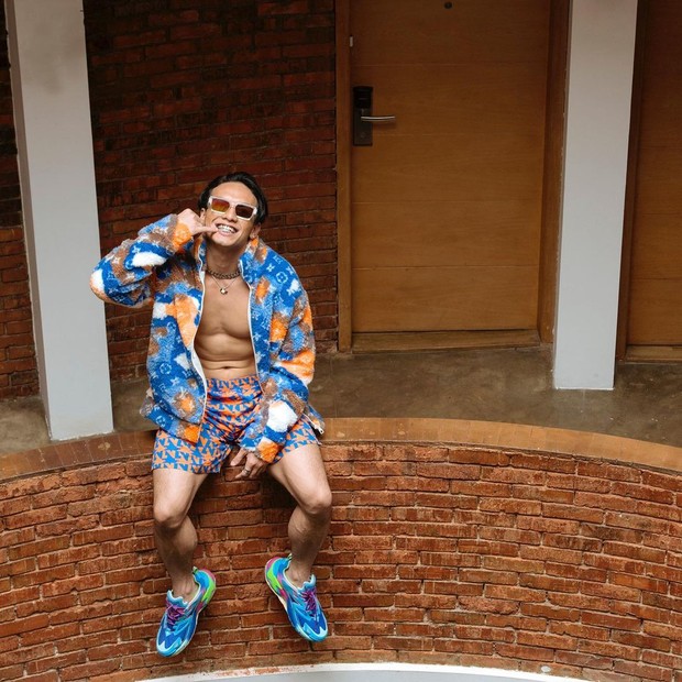 Gaya fashion cowok capricorn ala Jefri Nichol. Foto: Instagram.com/jefrinichol Gaya fashion cowok capricorn ala Jefri Nichol. Foto: Instagram.com/jefrinichol