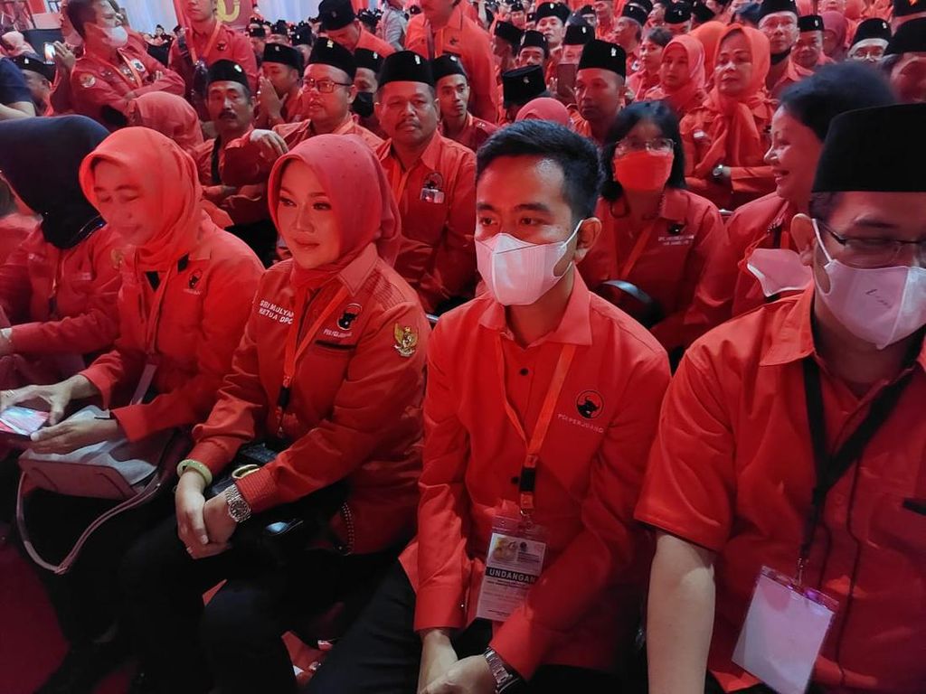 Ahok, Heru Budi hingga Gibran Turut Hadiri HUT ke-50 PDIP Ahok, Heru Budi hingga Gibran Turut Hadiri HUT ke-50 PDIP
