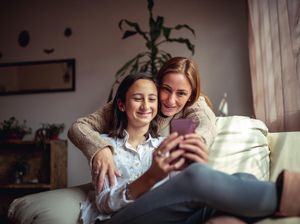 50 Ucapan Terima Kasih Penuh Makna untuk Orang Tua-Teman