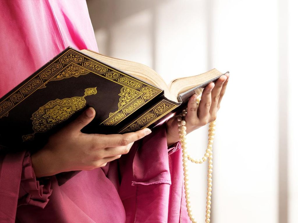 3 Keutamaan Surah Al Kahfi yang Dibaca pada Hari Jumat 3 Keutamaan Surah Al Kahfi yang Dibaca pada Hari Jumat