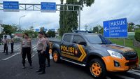 Pengawalan Ketat Bandara Sam Ratulangi Saat Lukas Enembe Transit