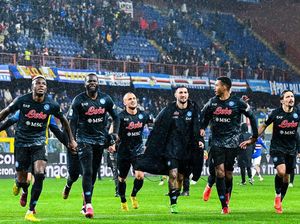 Napoli Juara Musim Dingin, tapi Belum Tentu Scudetto Lo... Napoli Juara Musim Dingin, tapi Belum Tentu Scudetto Lo...