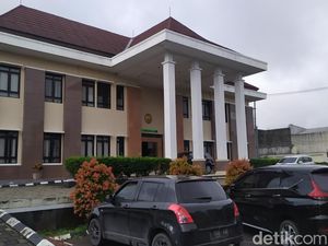 Ragam Alasan Pasangan di Cianjur Bercerai: LGBT-Suami Panuan Ragam Alasan Pasangan di Cianjur Bercerai: LGBT-Suami Panuan