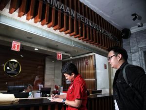 Momen PSI Ajukan Berkas Perkara Uji Materi Pemilu Terbuka ke MK