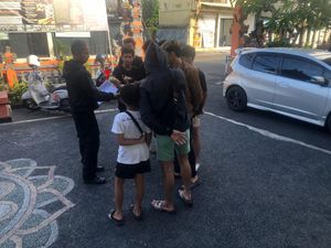 Warga Dalung Tangkap Remaja Trek-trekan, Ortu Dipanggil ke Polsek Warga Dalung Tangkap Remaja Trek-trekan, Ortu Dipanggil ke Polsek