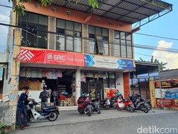 Duo Maling Obok-obok Toko Swalayan Mojokerto Gasak Uang Rp 415 Juta