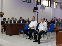 Warek I dan Ketua Senat Didakwa Terima Suap PMB Unila