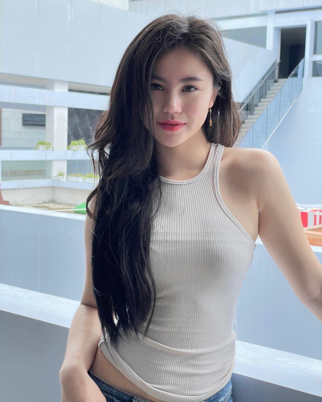 zoe levana