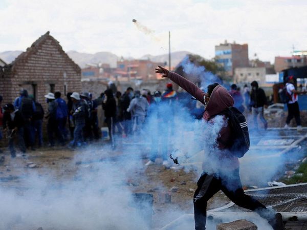 17 Orang Tewas dalam Demo Berdarah di Bandara Peru