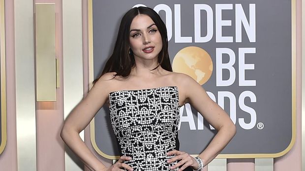 Ana de Armas arrives at the 80th annual Golden Globe Awards at the Beverly Hilton Hotel on Tuesday, Jan. 10, 2023, in Beverly Hills, Calif. (Photo by Jordan Strauss/Invision/AP)