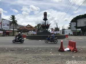 Massa Demo Nelayan Rembang Bubar, Lalin Jalur Pantura Normal Lagi Massa Demo Nelayan Rembang Bubar, Lalin Jalur Pantura Normal Lagi
