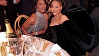 Brad Pitt hingga Rihanna Menikmati Hidangan di Golden Globe Awards 2023