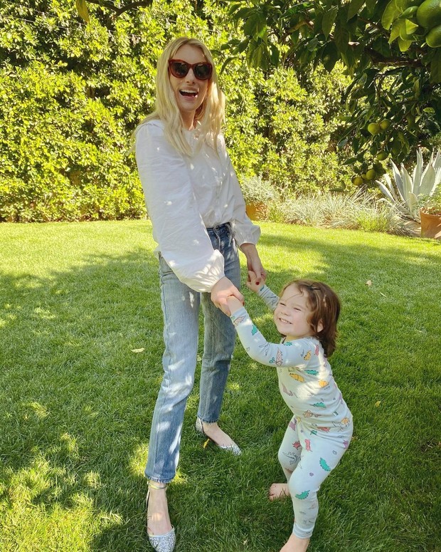 Emma Roberts saat bersama anaknya/Sumber: IG @emmaroberts Emma Roberts saat bersama anaknya/Sumber: IG @emmaroberts