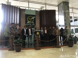 Dipimpin Golkar, 8 Parpol DPR Nyatakan Lagi Tolak Pemilu Coblos Partai