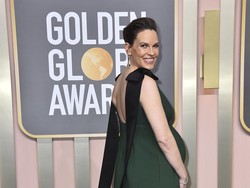 Usia 52 Tahun, Hilary Swank Umumkan Hamil Anak ke-3