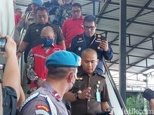 Irjen Teddy Ditahan Jaksa di Polda Metro, 6 Lainnya di Polres Jakbar Irjen Teddy Ditahan Jaksa di Polda Metro, 6 Lainnya di Polres Jakbar