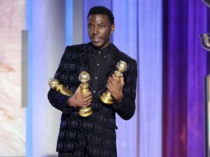 Momen-momen Tak Terlupakan di Golden Globe 2023 Momen-momen Tak Terlupakan di Golden Globe 2023