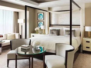 Cristiano Ronaldo Tinggal di Hotel Super Mewah Arab, Benar-benar Sultan! Cristiano Ronaldo Tinggal di Hotel Super Mewah Arab, Benar-benar Sultan!