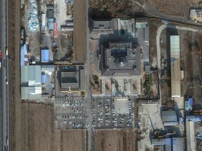 Foto Satelit Tunjukkan Krematorium China Penuh Sesak saat Tsunami COVID-19