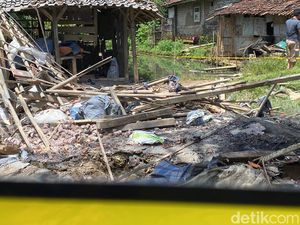 Ledakan di Sukabumi Berasal dari Gubuk Pabrik Petasan Ledakan di Sukabumi Berasal dari Gubuk Pabrik Petasan