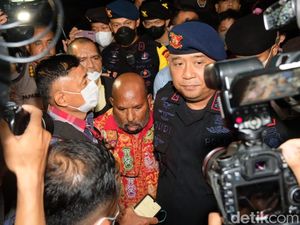 Lukas Enembe Ditangkap KPK, Ini 8 Hal yang Diketahui