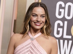 Cerita Margot Robbie Pakai Rambut Kemaluan Palsu Demi Akting Total