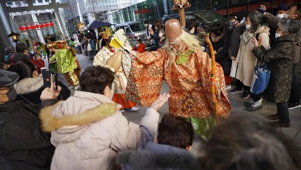 Melihat Festival Tujuh Dewa Keberuntungan Jepang