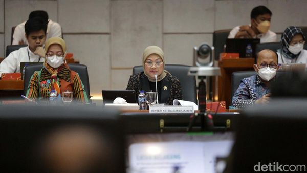 Menaker dan Komisi IX DPR Bahas Perppu Cipta Kerja