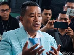 Hotman Paris Ngotot Irjen Teddy Tak Terima Rp 300 Juta dari Jual Sabu Hotman Paris Ngotot Irjen Teddy Tak Terima Rp 300 Juta dari Jual Sabu