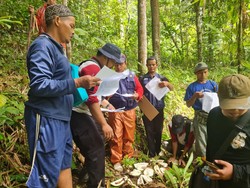 Lahannya Diukur, Pemilik Tanah di Desa Wadas Guyub dengan Petugas