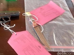 Aksi 2 Pemuda Palak Santri di Kuningan Pakai Pistol Korek