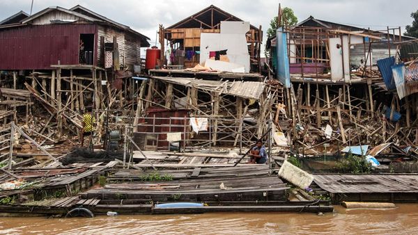 Potret Puluhan Rumah Rusak Tergerus Abrasi di Kalteng