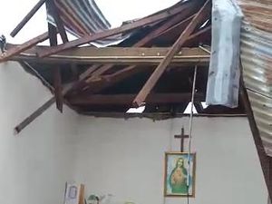 Diterjang Puting Beliung, 9 Rumah Warga di Palembang Rusak