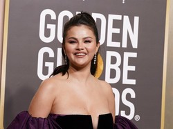 Selena Gomez Unggah Video Pakai Filter Bella Hadid, Wajahnya Jadi Begini