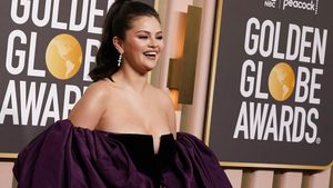 Before After Selena Gomez Naik BB Akibat Pengobatan Lupus