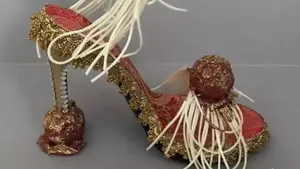 8 Desain Kocak Sepatu High Heels, Nggak Nyangka Ada yang Begini